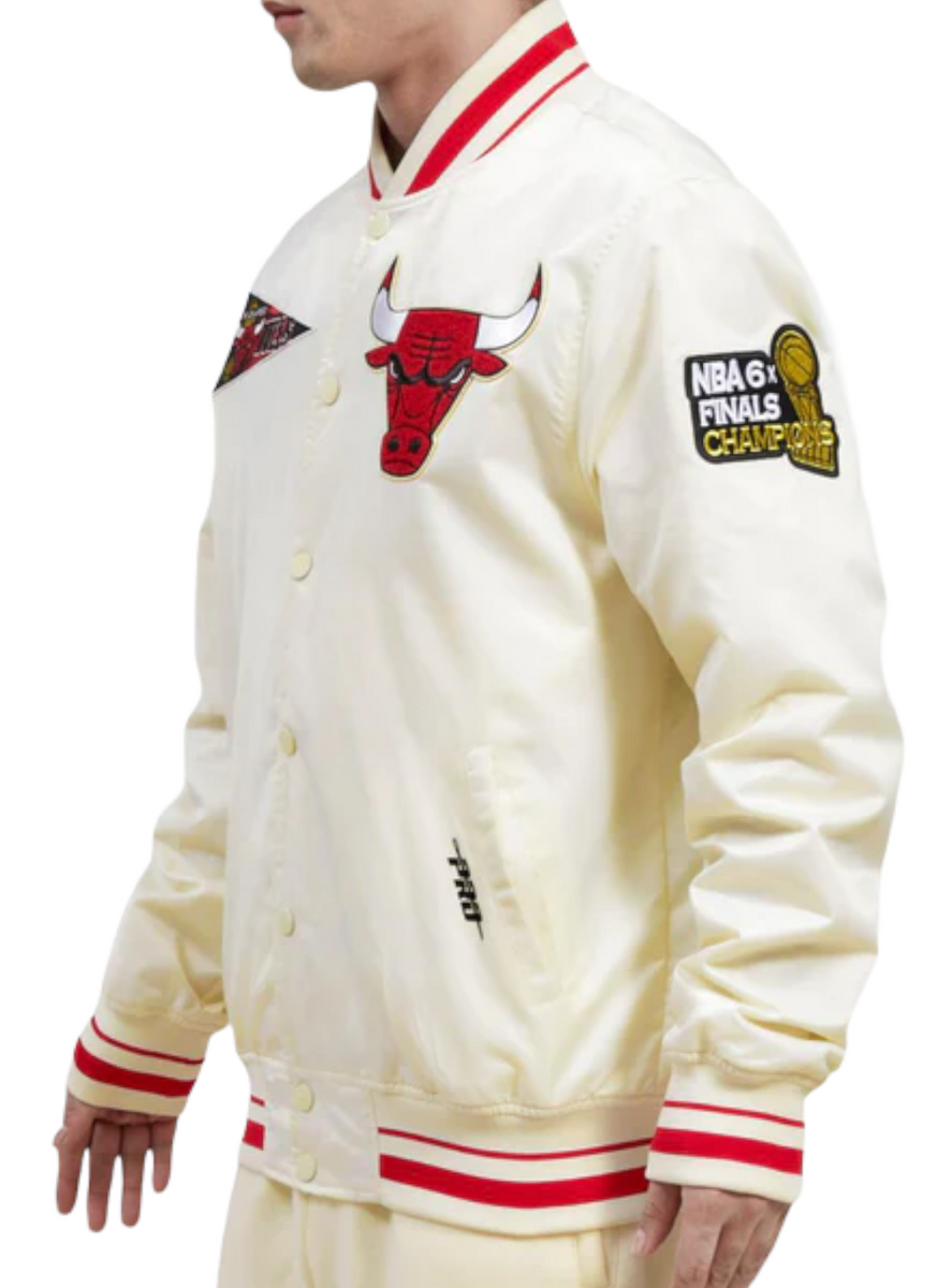 Men's Chicago Bulls Pro Standard Black 6x NBA Finals Champions Mash Up  Capsule Varsity Full-Zip Jacket