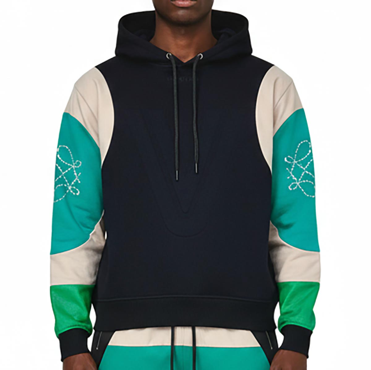 Vie Riche Hoodie - Embossed V – Vengeance78