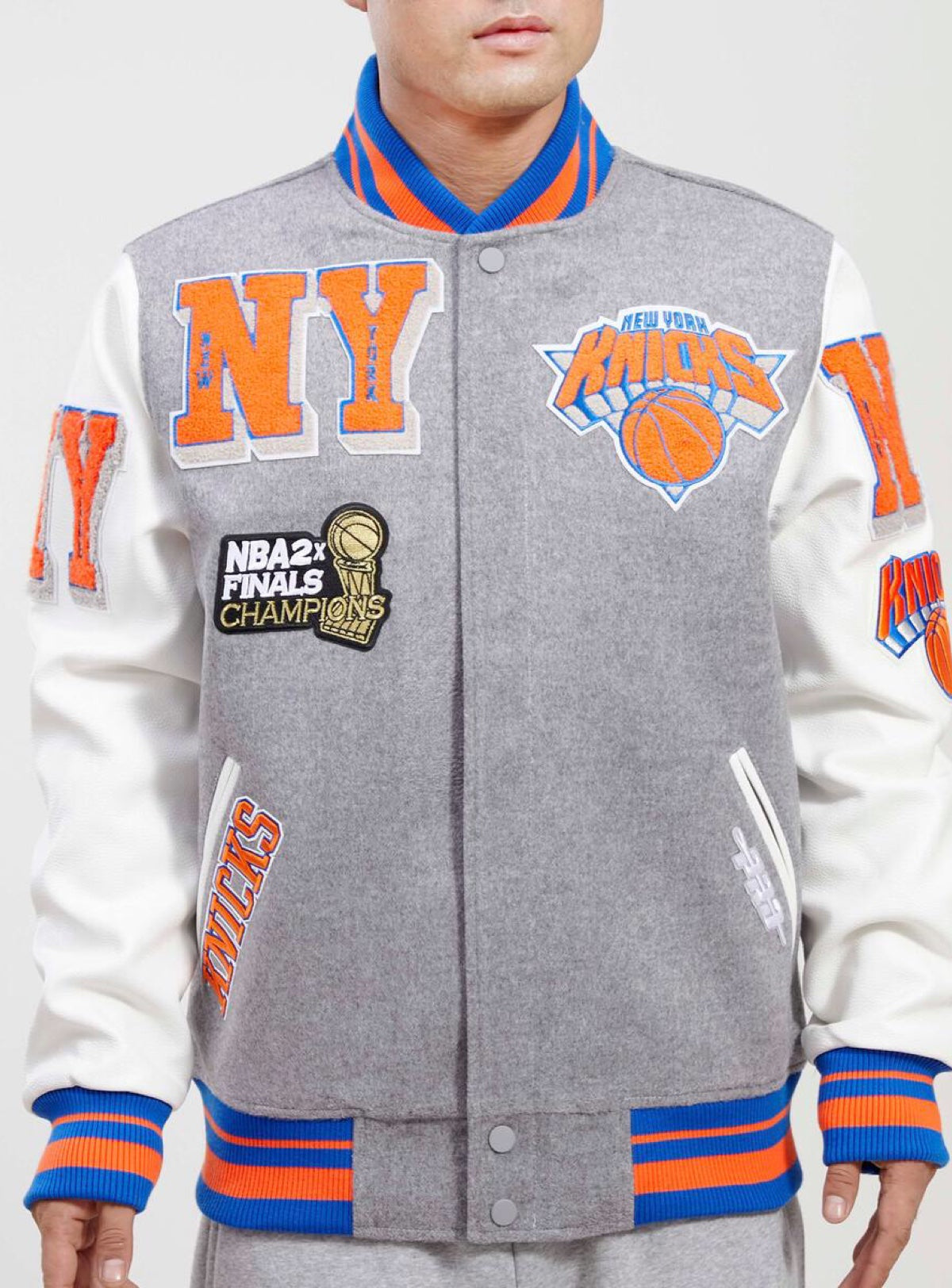 New York Knicks Poly Twill Varsity Jacket - Gray/Royal Small