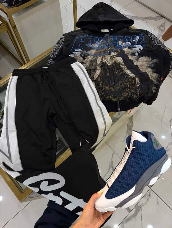 Look: GFTD LA Hoodie - Babylon - Black