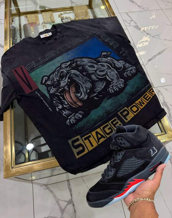 Instagram post: VALE TEE & AIR JORDAN 5 “HALLOWEEN”🎃😮💨😮💨