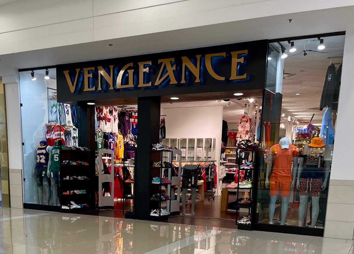 Kenwood Towne Centre store